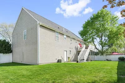 26 S Wheaton Avenue, Seekonk, MA 02771 - Photo 18