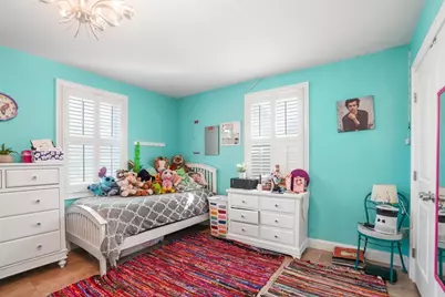 26 S Wheaton Avenue, Seekonk, MA 02771 - Photo 14