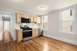33 Browning Ave, Boston, MA 02124 - Photo 2