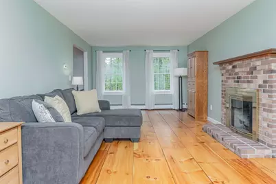 118 Lawrence St, Pepperell, MA 01463 - Photo 8