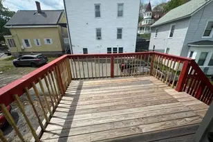 28 Vernon Ct, Fitchburg, MA 01420 - Photo 10