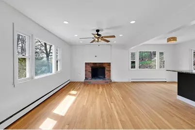 194 Breckenridge St, Palmer, MA 01069 - Photo 2