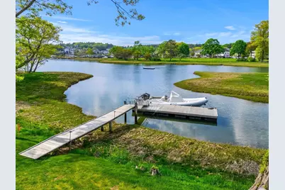 5 Proctor St, Manchester by the Sea, MA 01944 - Photo 32