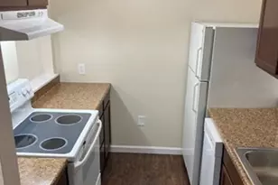 201 Thorndike St, Lowell, MA 01852 - Photo 14