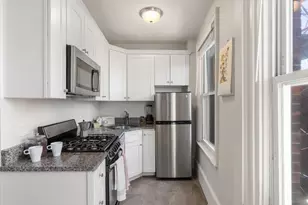 62 W Cedar St, Boston, MA 02114 - Photo 8