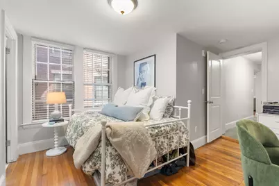 62 West Cedar St #G, Boston, MA 02114 - Photo 4