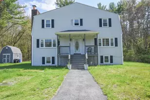 325 River St, Halifax, MA 02338 - Photo 2