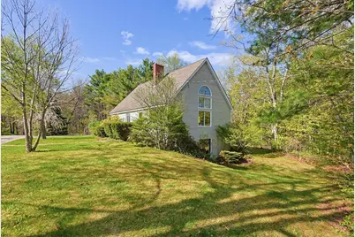 1 Cheyenne Dr, Hubbardston, MA 01452 - Photo 2