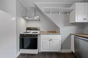 50 Ruggles St, Franklin, MA 02038 - Photo 8
