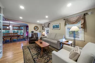 94 Grafton Ave, Milton, MA 02186 - Photo 8