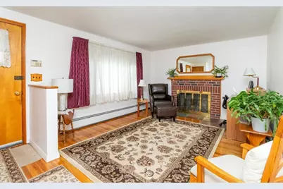 147 Glenellen Rd, Boston, MA 02132 - Photo 8