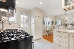 258 Lexington St, Watertown, MA 02472 - Photo 10