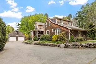 2 Knox Ave, Groveland, MA 01834 - Photo 2