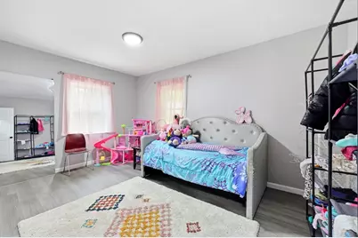 64 S Cottage Rd, Holland, MA 01521 - Photo 16