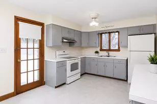 3 Mary Lyon Dr, South Hadley, MA 01075 - Photo 12