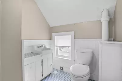 122 S Walker St, Lowell, MA 01851 - Photo 40