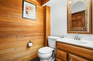 122 S Walker St, Lowell, MA 01851 - Photo 26