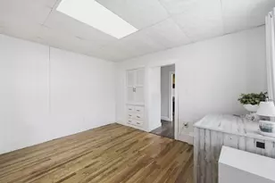 17 Upland Ave, Webster, MA 01570 - Photo 12