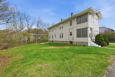 17 Upland Ave, Webster, MA 01570 - Photo 4