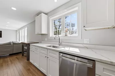 59 Castine St, Worcester, MA 01606 - Photo 6