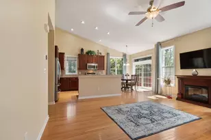 2 Hopkins Cir, Methuen, MA 01844 - Photo 8