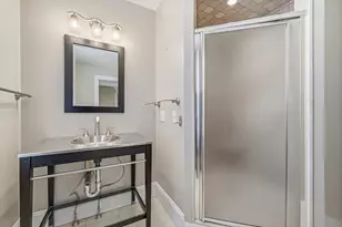 5 Mount Vernon St, Boston, MA 02125 - Photo 18