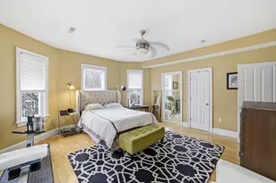5 Mount Vernon St, Boston, MA 02125 - Photo 12