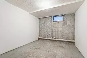 5 Mount Vernon St, Boston, MA 02125 - Photo 36