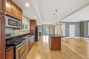 5 Mount Vernon St, Boston, MA 02125 - Photo 4