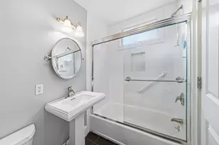 5 Mount Vernon St, Boston, MA 02125 - Photo 24