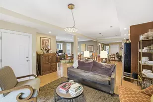 5 Mount Vernon St, Boston, MA 02125 - Photo 8