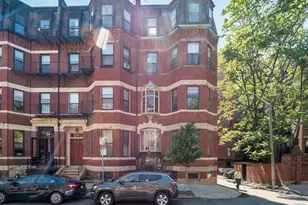 30 Gloucester St, Boston, MA 02115 - Photo 18