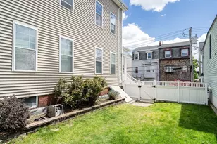 27 Parker St, Boston, MA 02129 - Photo 24