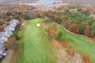 13 Laurel Hill Ct, Bourne, MA 02532 - Photo 2