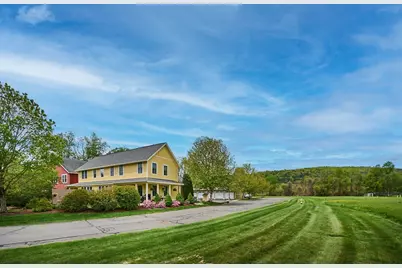 20 Myers Farm Ln #20, Greenfield, MA 01301 - Photo 4