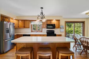 119 Pineridge Dr, Westfield, MA 01085 - Photo 8