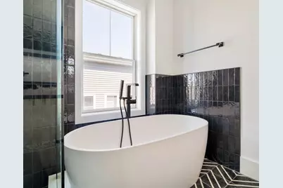 30-32 Condor St #5, Boston, MA 02128 - Photo 26