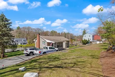 204 Nashua Rd, Billerica, MA 01862 - Photo 2
