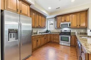 2302 Juniper Cir, North Andover, MA 01845 - Photo 4
