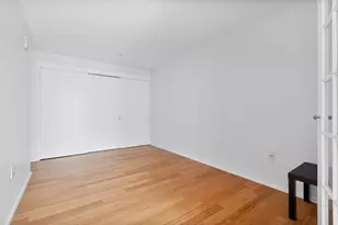 2 Earhart St, Cambridge, MA 02141 - Photo 6