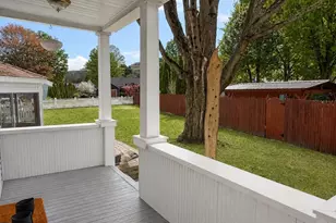 27 Holyoke St, Easthampton, MA 01027 - Photo 4