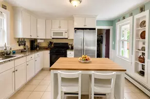 27 Holyoke St, Easthampton, MA 01027 - Photo 6
