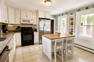 27 Holyoke St, Easthampton, MA 01027 - Photo 8