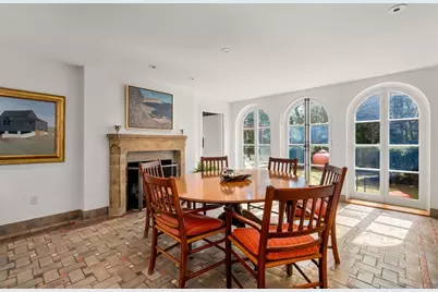 342 Warren St, Brookline, MA 02445 - Photo 10