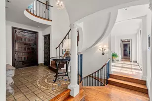342 Warren St, Brookline, MA 02445 - Photo 4