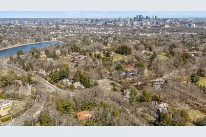 342 Warren St, Brookline, MA 02445 - Photo 20
