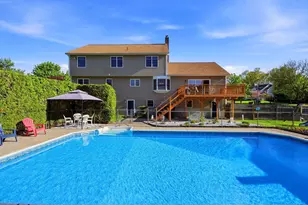 17 Wild Flower Cir, Westfield, MA 01085 - Photo 4