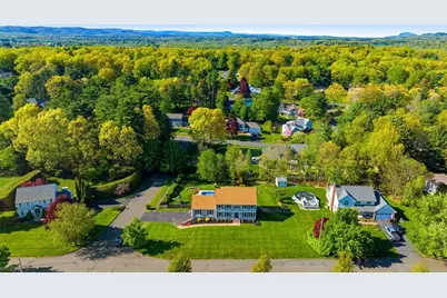 17 Wildflower Cir, Westfield, MA 01085 - Photo 12