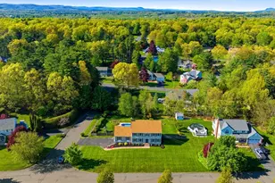 17 Wild Flower Cir, Westfield, MA 01085 - Photo 12