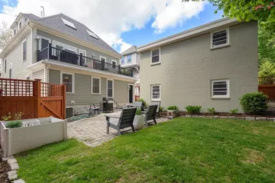 9 Bartlett Cres #1, Brookline, MA 02446 - Photo 24